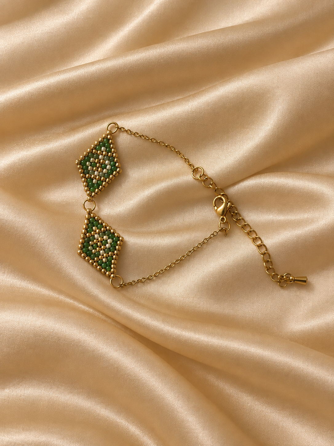 Brickstitch bracelet Jade Diamonds